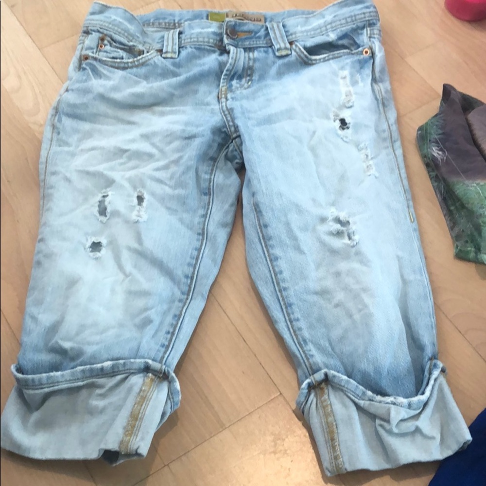 Old Navy boyfriend Capri jeans